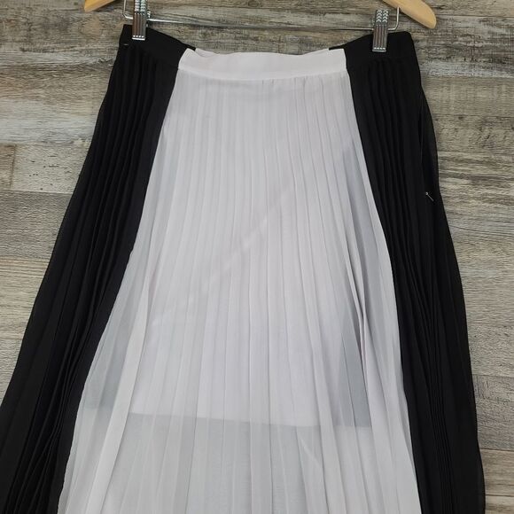 Bebe Pleated Colorblock Maxi Skirt size S - Picture 4 of 7